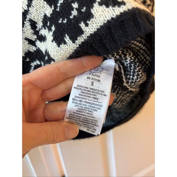 NWT NWT FARM Rio Pineapple Garden Mini Knit Dress, Small   $220 - Picture 10 of 11